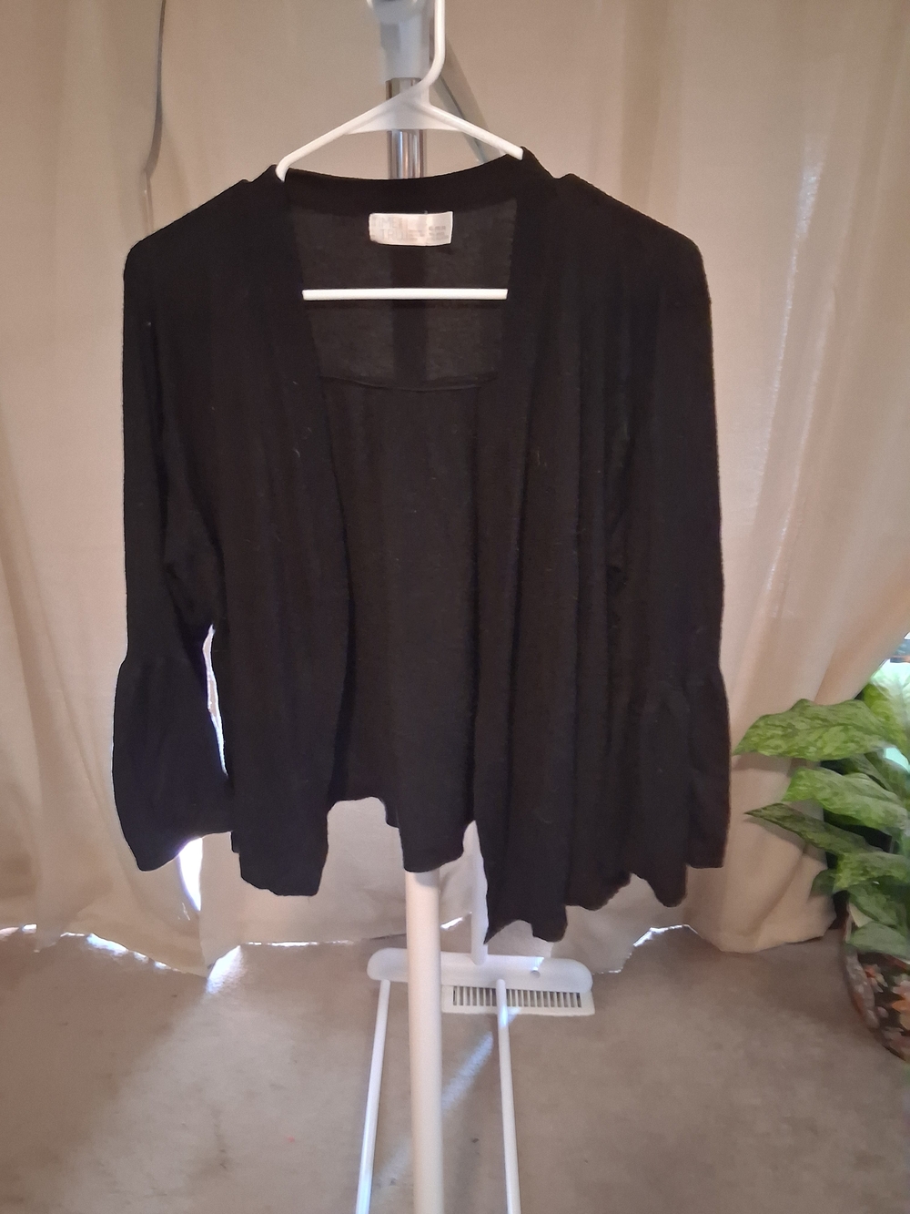 Time and Tru Black Open-Front Knit Cardigan